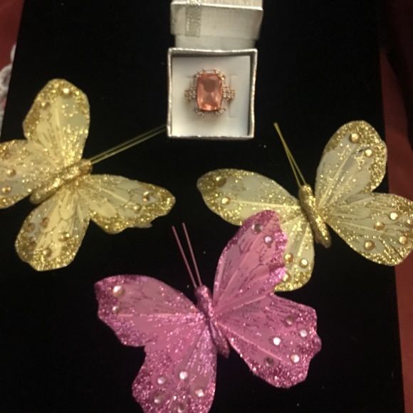 Morganite and zircon accented ring. New & no tags - Picture 3 of 3